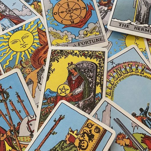 klasszikus Rider-féle tarot kártya és könyv