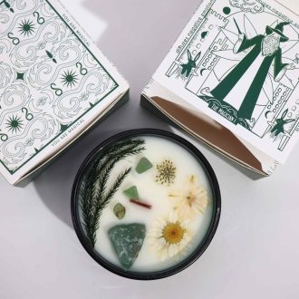 Tarotmágia - kristályos gyertya virágokkal