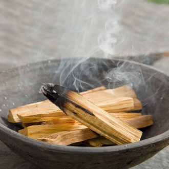 Palo Santo füstölőfa - kics csomag - kb. 3-4 pálcika